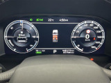 アウトランダー PHEV 2.4 P 4WD 本革シート