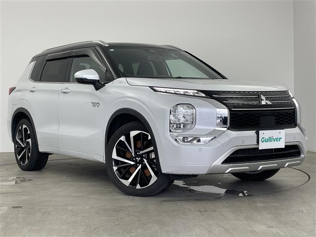 アウトランダー PHEV 2.4 P 4WD 本革シート