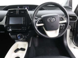 見通しのよいすっきりとした視界で、誰でも運転しやすいです。運転のしやすさは疲れにくさにも繋がりますよ♪