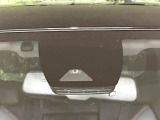 【トヨタセーフティセンス】走行中に前方の車両等を認識し、衝突しそうな時は警報とブレーキで衝突回避と被害軽減をアシスト。より安全にドライブをお楽しみいただけます。