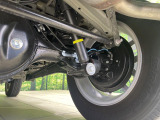 お車を安心してお乗りいただく為には、足回りの定期点検が欠かせません。サービスサポート(有償保証)では無料点検もご提供しており、安心のカーライフをお過ごしいただけるサポート体制が整っています。