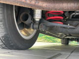 お車を安心してお乗りいただく為には、足回りの定期点検が欠かせません。サービスサポート(有償保証)では無料点検もご提供しており、安心のカーライフをお過ごしいただけるサポート体制が整っています。
