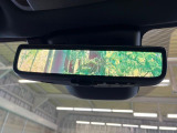 【デジタルインナーミラー】後席の大きな荷物や同乗者で後方が確認しづらい時でも安心!カメラが撮影した車両後方の映像をルームミラー内に表示。クリアな視界で状況の確認が可能です!