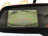 一度使うと手放せない装備【バックカメラ付き】!!駐車の際、これがあれば運転に自信が無い方も安心です!