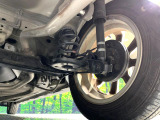 お車を安心してお乗りいただく為には、足回りの定期点検が欠かせません。サービスサポート(有償保証)では無料点検もご提供しており、安心のカーライフをお過ごしいただけるサポート体制が整っています。