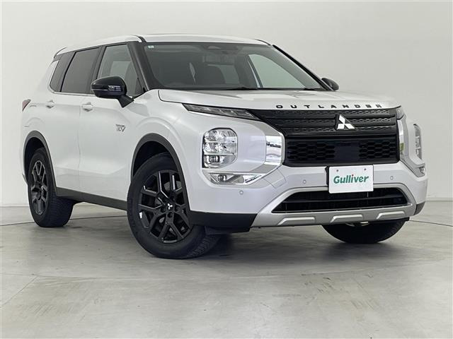 アウトランダーPHEV 2.0 G 4WD 4WD サンルーフ