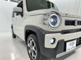 フォグランプ装着車です。暗い夜道の車両前方を明るく照らします