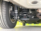 お車を安心してお乗りいただく為には、足回りの定期点検が欠かせません。サービスサポート(有償保証)では無料点検もご提供しており、安心のカーライフをお過ごしいただけるサポート体制が整っています。