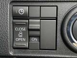 片側電動スライドドアのスイッチ付です。車内からもスイッチひとつで楽にドアの開閉が可能です。電動なので開閉時に力を使う必要がなく、半ドアになることもありません!