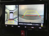後方の見にくい視界もバックモニターで確認サポートして駐車時も安心☆