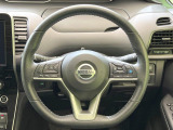 【純正革巻きステアリング】上質な革を使用することで、手にしっかり馴染みとても運転しやすいハンドルです♪
