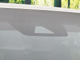 【トヨタセーフティセンス】走行中に前方の車両等を認識し、衝突しそうな時は警報とブレーキで衝突回避と被害軽減をアシスト。より安全にドライブをお楽しみいただけます。