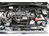 エンジンルームの樹脂部分は丁寧に磨いてツヤをだしています。当社の中古車のエンジンルームクリーニングはとても自信があります★
