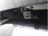 バックカメラが付いているので後方確認が非常にしやすいです。今や運転初心者も熟練者も必須装備!ついていて損はないですね♪