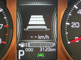 マルチインフォメーションディスプレイでクルマからの様々な運転情報を表示。