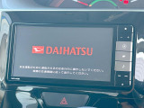 【純正ナビ】人気の純正ナビを装備しております。ナビの使いやすさはもちろん、オーディオ機能も充実!キャンプや旅行はもちろん、通勤や買い物など普段のドライブも楽しくなるはず♪