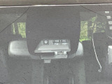 【トヨタセーフティセンス】走行中に前方の車両等を認識し、衝突しそうな時は警報とブレーキで衝突回避と被害軽減をアシスト。より安全にドライブをお楽しみいただけます。
