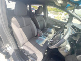 運転席シート廻りは使用感も少なく、良好な状態となっています。丁寧に使われていたことがよくわかりますね。