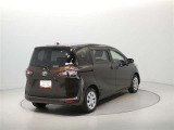 U-Carの販売だけでなく自動車保険、携帯電話の販売も行っております。