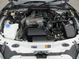 ロードスターのために専用設計されたSKYACTIV-G 1.5Lエンジン搭載。全てを「使い切る」ことを前提として開発されたエンジンです。クイックな反応とやる気にさせてくれるサウンドをご体感ください。