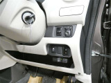 ETC車載器、運転席シートヒーター付きのお車になります!!寒い時期でもシートを温めてくれるので快適ですよ♪