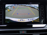 バックカメラ装備しております。駐車時に大変役に立ちますよ。駐車が苦手な方にも便利機能です。