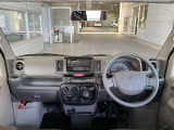 見通しのよいすっきりとした視界で、誰でも運転しやすいです。運転のしやすさは疲れにくさにも繋がりますよ♪