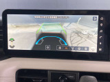 目視できないフードで隠れた路面の映像を表示するインビジブルフードビュー