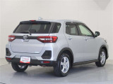大きく開くバックドアは荷物の積み下ろしが楽です。