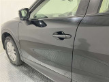 ワンタッチでお車の開け閉めが可能ですのでとても便利になっております!