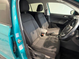 固めなシートが採用されてリ、長時間運転いただいても疲れにくいシートです。