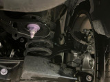 お車を安心してお乗りいただく為には、足回りの定期点検が欠かせません。サービスサポート(有償保証)では無料点検もご提供しており、安心のカーライフをお過ごしいただけるサポート体制が整っています。