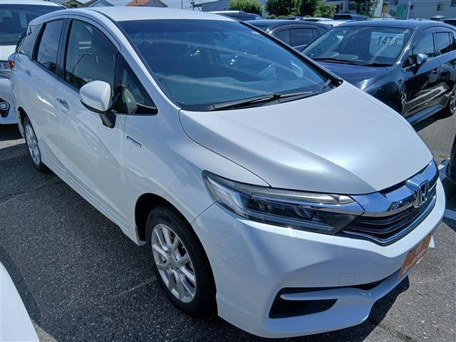 シャトル 1.5 ハイブリッド X 4WD 禁煙車 純正ナビ バックカメラ