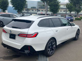 【GLIONグループ GSQUARE】の車輌をご覧頂き、誠にありがとうございます。お客様にピッタリなお車を弊社スタッフがご案内させて頂きます。