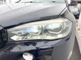 ●LEDヘッドライト:夜間走行時も良好な視界を確保し安心して運転できる高輝度LEDヘッドライトを装備!点灯速度が早く、消費電力も抑えられています。