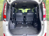 普段のお買い物や通勤、送迎等に十分な荷室スペースを確保しております。セカンドシートを倒すと、大きな荷物の積載も可能です♪