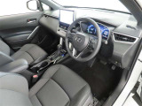 シンプルで使いやすいデザインの運転席です。