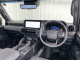 視界性能に優れた設計で安心してドライブをお楽しみいただけます。