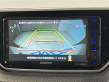 【バックカメラ】あると便利なバックカメラ装備!駐車時に後方がリアルタイム映像で確認できます。立体駐車場や夜間の車庫入れ時に大活躍!運転スキルに関わらず、今や必須となった装備ですね♪