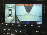 メーカーオプションの全周囲カメラ付き!狭い場所での駐車や車周辺を確認することが出来るので安心して駐車することができます★なんともう一つ・・・