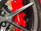 【ブレンボ製キャリパー】ハイパワー車両には強力なブレーキが必須!世界のスーパーカーにも採用されるイタリアの高級メーカー「ブレンボ」を装着!色鮮やかなキャリパーがスポーティな印象を引き立てます♪