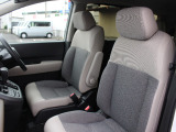 クリーニングをしっかり行っていますので、運転席・助手席どちらもきれいになっております!