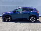 高効率なエンジンをモーターがアシストして走行中の燃費消費を抑えるハイブリッド。停車中もアイドリングストップにより燃費消費と排出ガスをなくします。