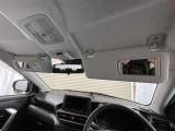 運転席・助手席にはバニティミラー付き♪身だしなみチェックできますよ(^^♪
