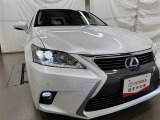 LEDヘッドライトです。デザイン性がよくとても明るいので、夜間の走行や悪天候でも安心です。しかも長寿命!