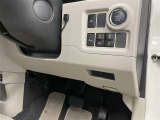 運転席周辺にある各種スイッチ画像です。