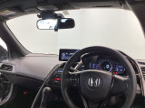 【前方視界】開放的な前方視界!運転がしやすく疲れにくいです♪窓が大きく、見通しがとっても良いおクルマですよ♪