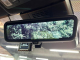 【デジタルインナーミラー】後席の大きな荷物や同乗者で後方が確認しづらい時でも安心!カメラが撮影した車両後方の映像をルームミラー内に表示。クリアな視界で状況の確認が可能です!