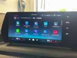 アップルカープレイ&アンドロイドオートが装備されております。