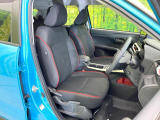 運転席シート廻りは使用感も少なく、良好な状態となっています。丁寧に使われていたことがよくわかりますね。